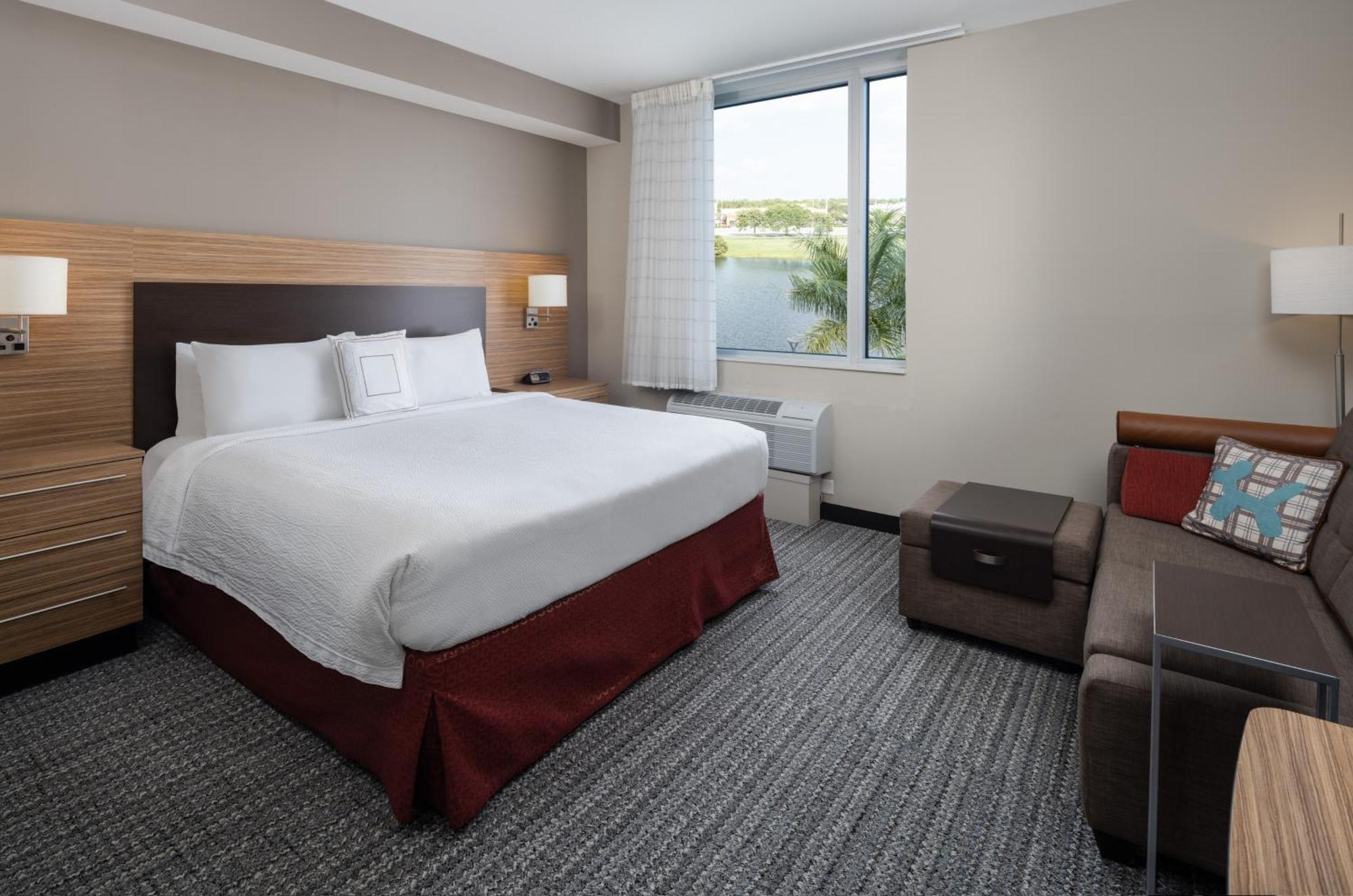 Towneplace Suites Miami Kendall West Kendale Lakes Экстерьер фото
